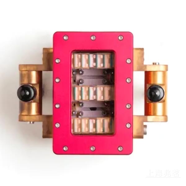MONOCROM 专注于半导体激光器及二极管固态激光器